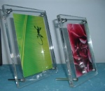 6*8 Inch Acrylic Photo Frame with Metal Stands
