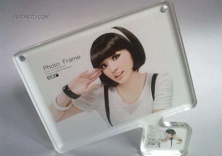 2017 hot selling acrylic funny picture frame